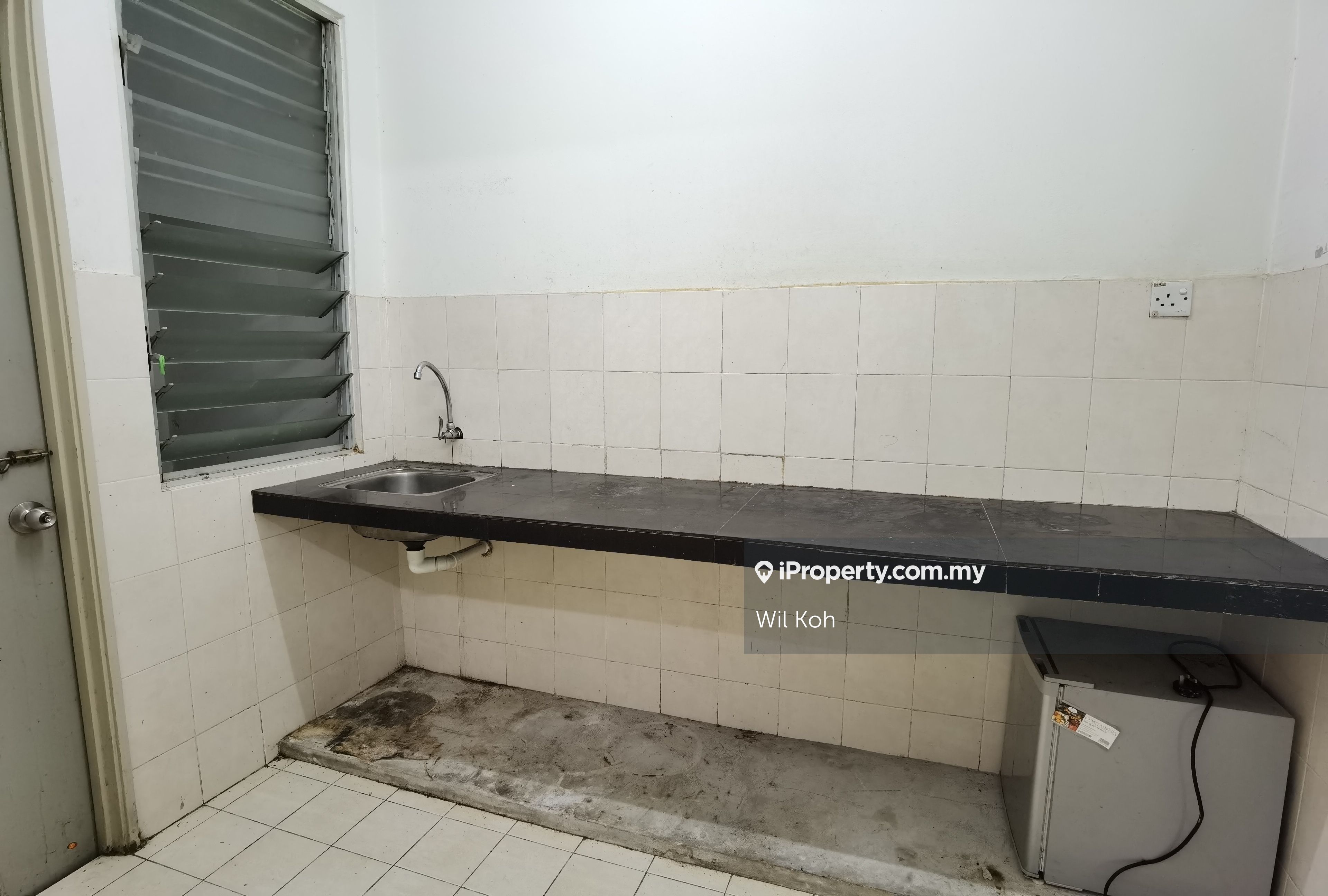 Baiduri Court Apartment Apartment 3 bedrooms for rent in Puchong