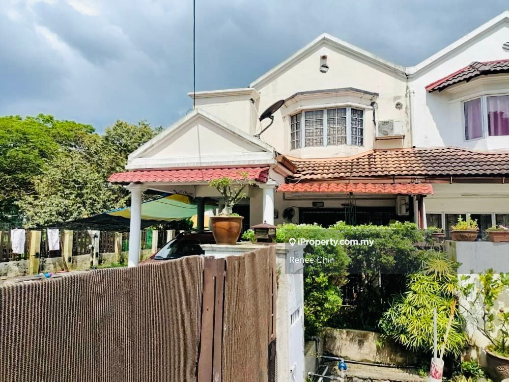 Corner Unit Double Storey House, Bdr Sri Damansara, Bandar Sri