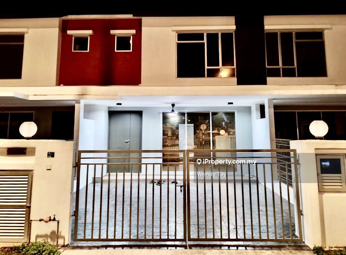 Tmn Nusa Damai Double Storey House Puri Residence, Pasir Gudang
