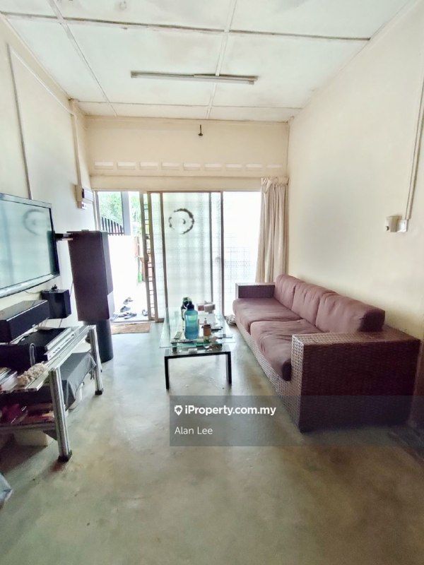 Taman Saga Kulai Corner Lot 1 Sty Terrace Link House 2 Bedrooms For Sale Iproperty Com My