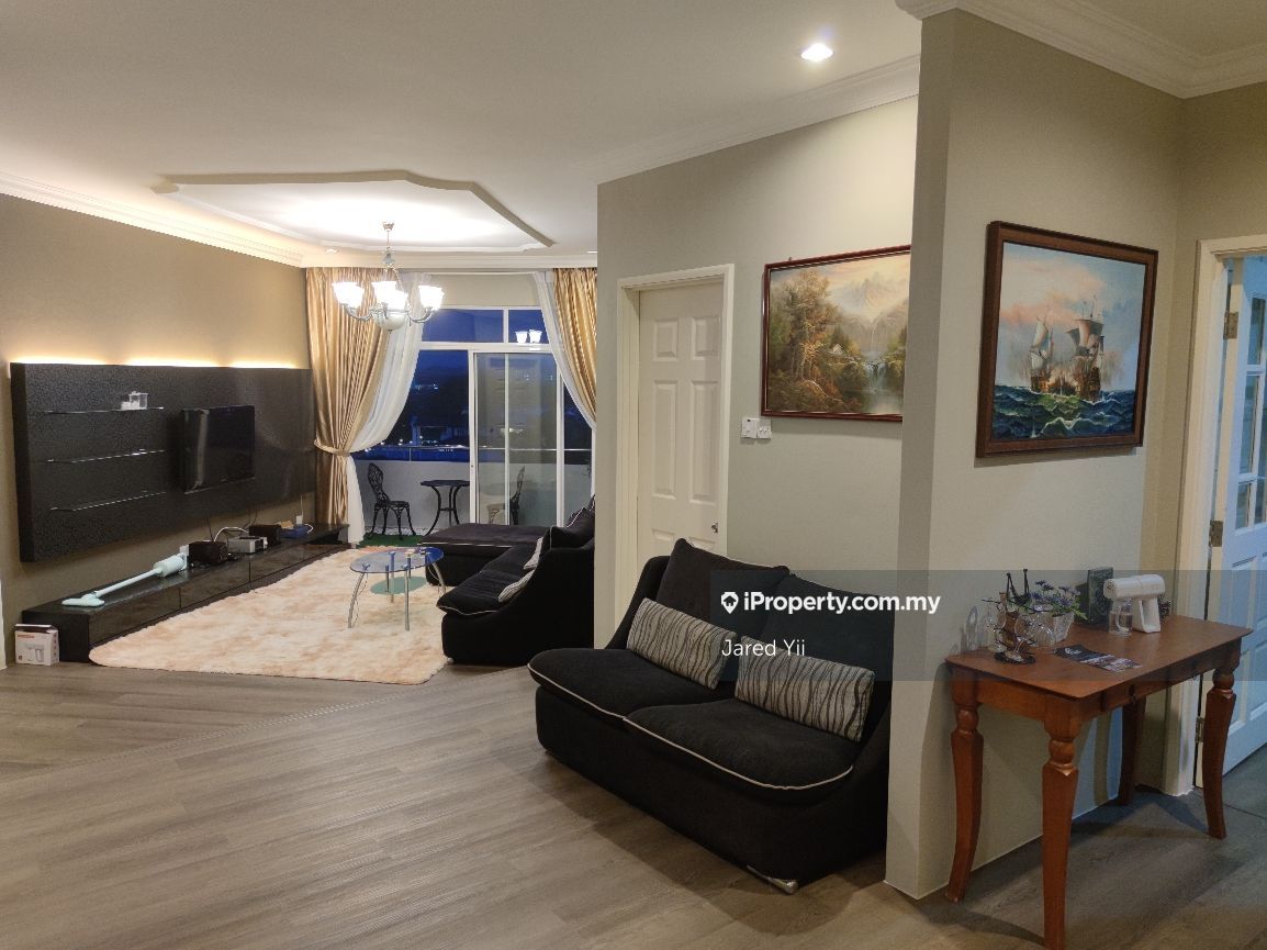 De Summit Condominium Condominium 2 bedrooms for rent in Kuching