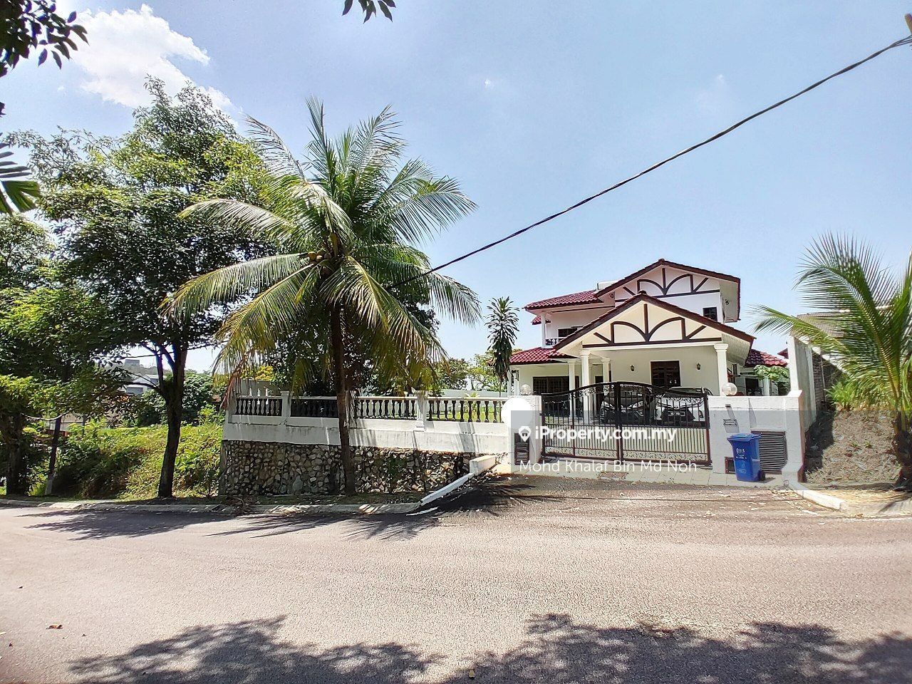 Sek 9 Shah Alam, Shah Alam Intermediate Bungalow 7+1 bedrooms for sale