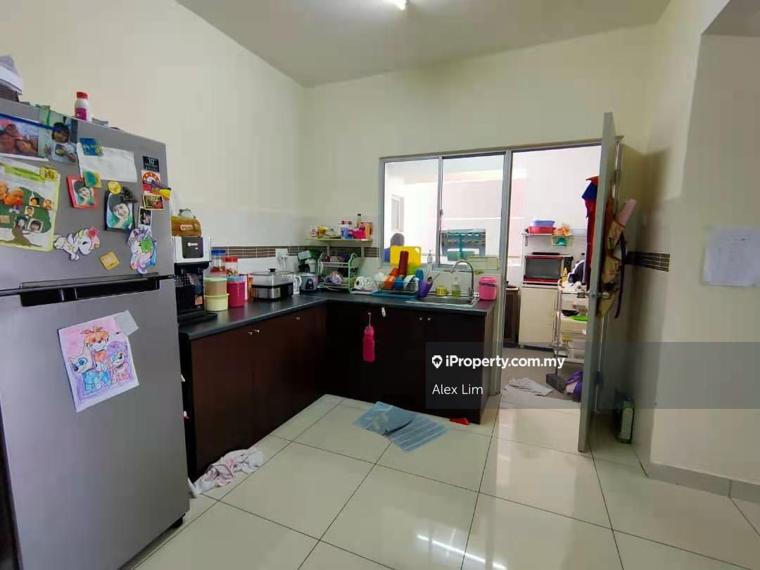 Tiara Parkhomes Corner Lot Condominium 3 1 Bedrooms For Sale In Kajang Selangor Iproperty Com My