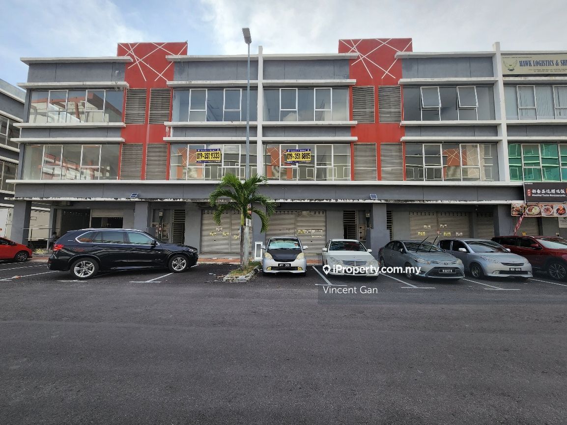 Below Market 3 Storey Shop Lot One Kesas Kota Bayuemas Pandamaran