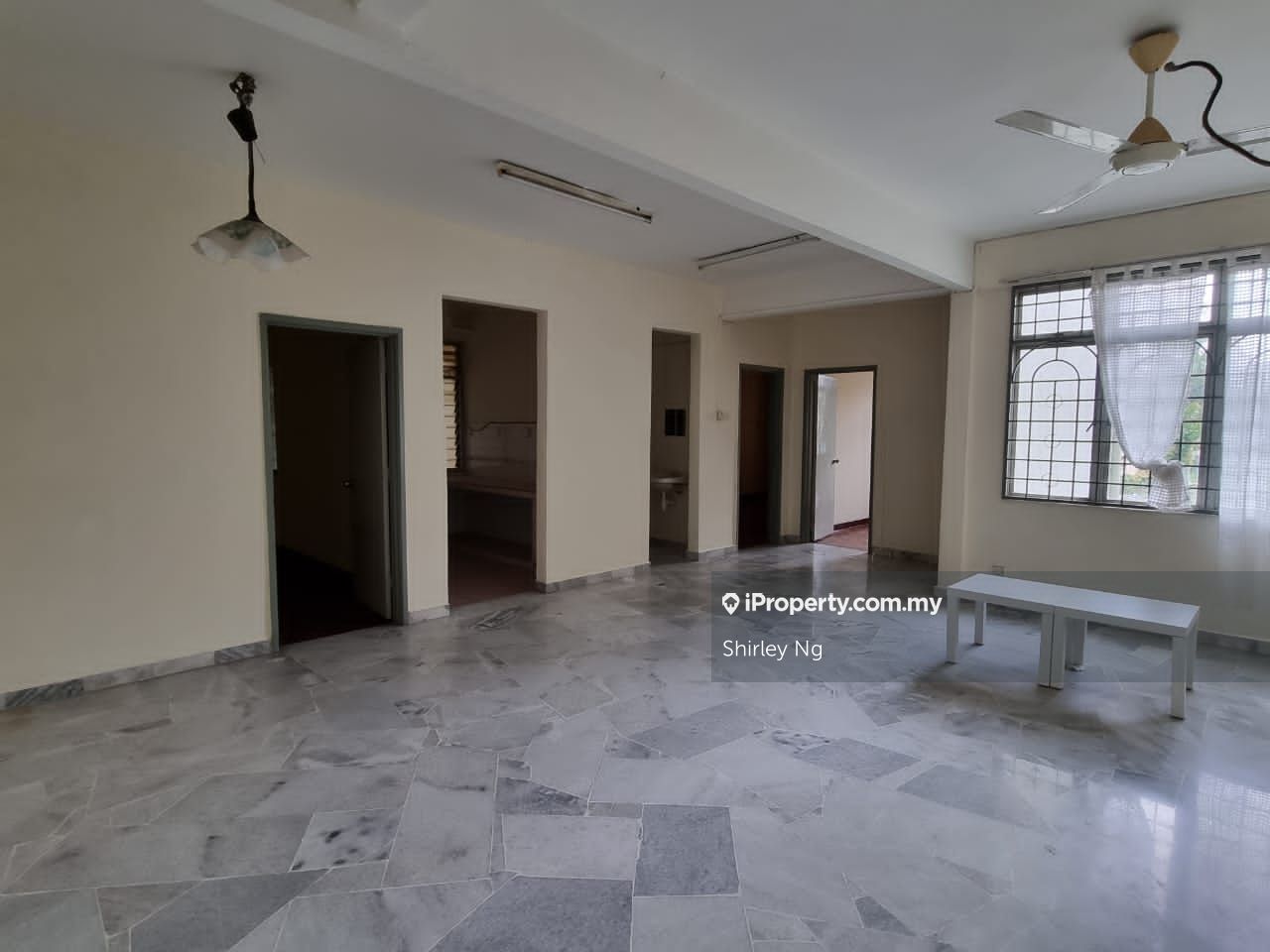 Subang Perdana Goodyear Court 9 Corner lot Apartment 3 bedrooms for