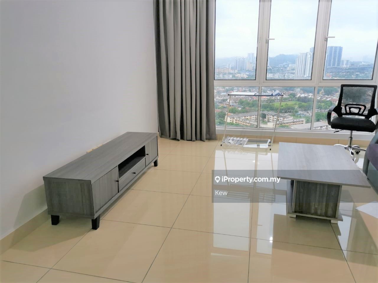 Boulevard Serviced Apartment Condominium 3 bedrooms for rent in Jalan