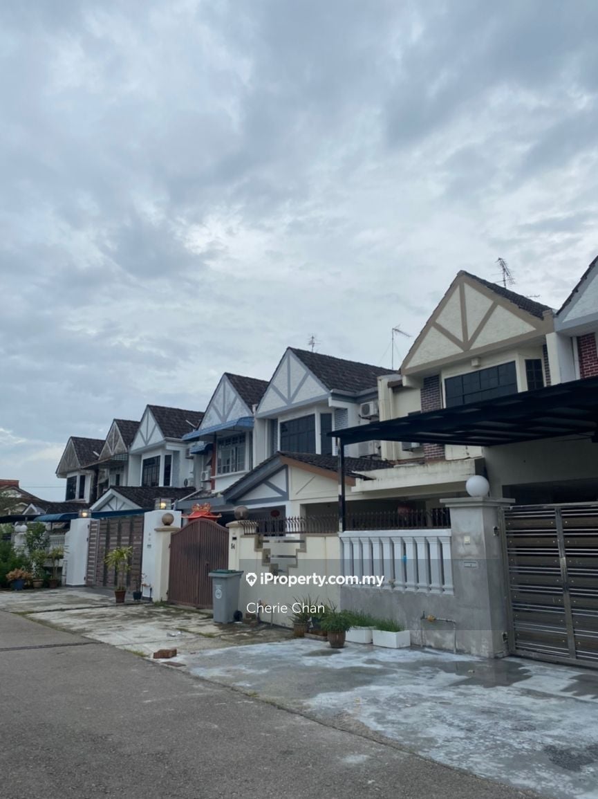 Jalan Lembah, Desa Jaya, Johor Bahru 2sty Terrace/Link House 4