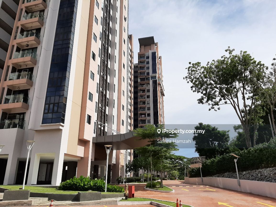 Park Villa Corner lot Condominium 4 bedrooms for sale in Puchong