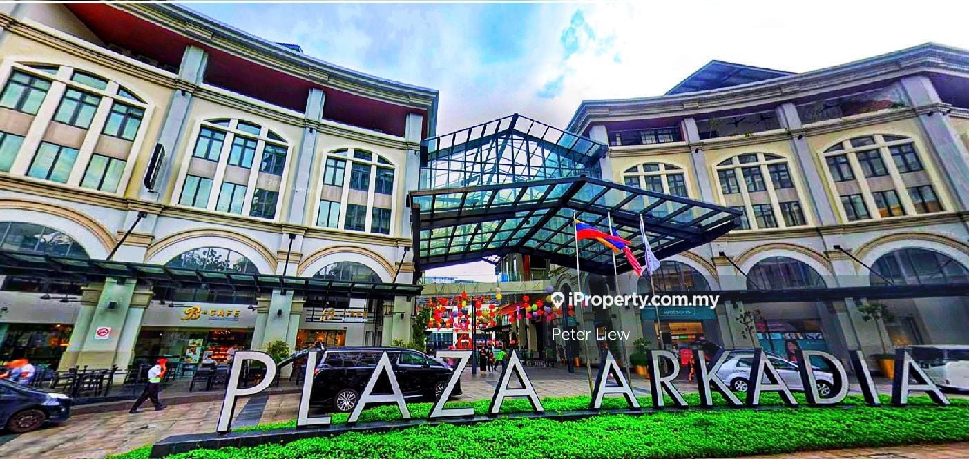 Facing Main Road Ground Floor Unit, Plaza Arkadia, Plaza Arcadia, Desa