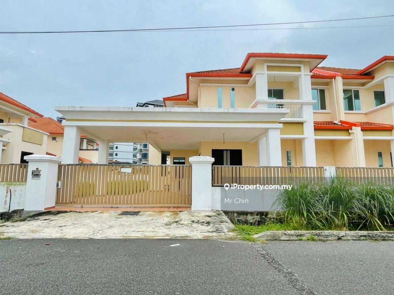 AIRPORT, Miri Semi-detached House 4+1 bedrooms for sale | iProperty.com.my