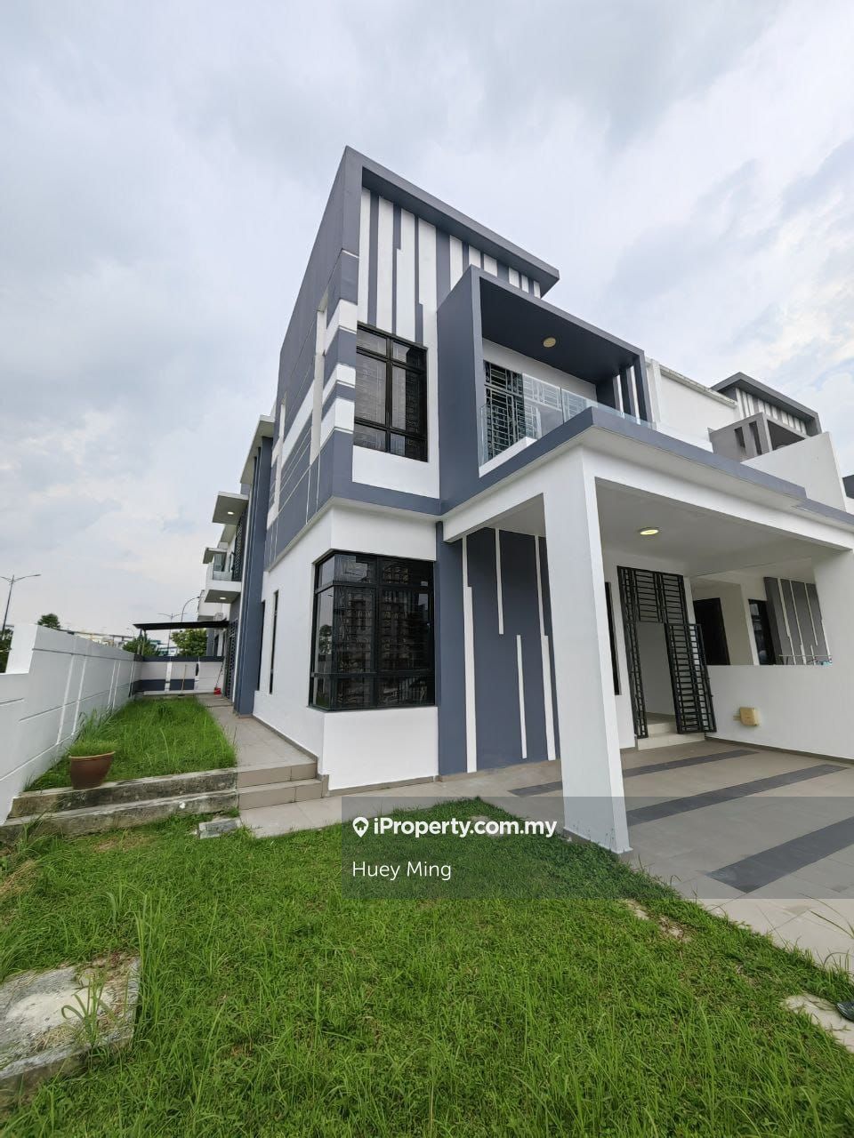 Garden Villa @ Bukit Indah 2 Storey Cluster Corner Unit 36x70 G&G
