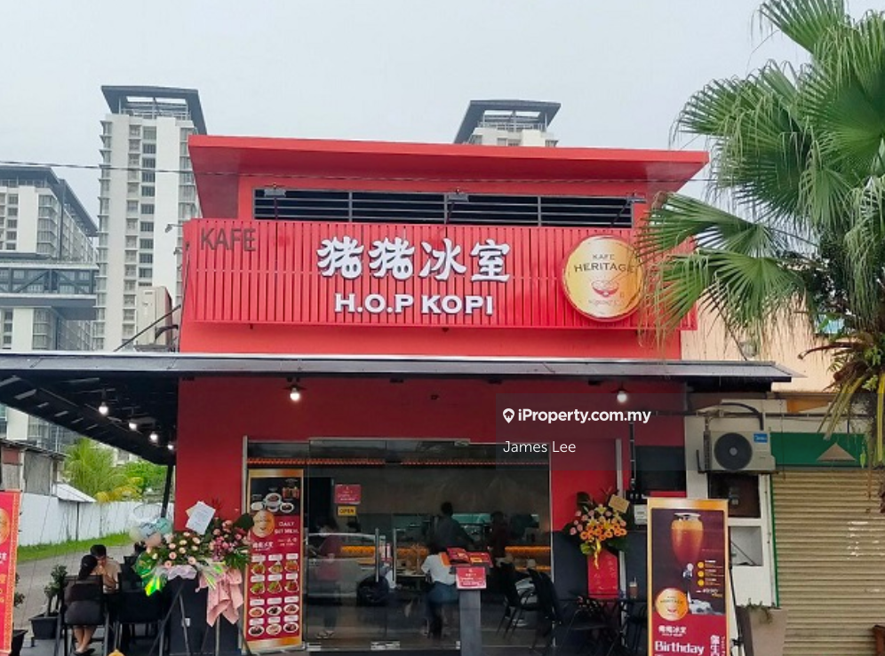 [Hot Location, Food Heaven Ara Damansara] Ground Floor Shop Ara