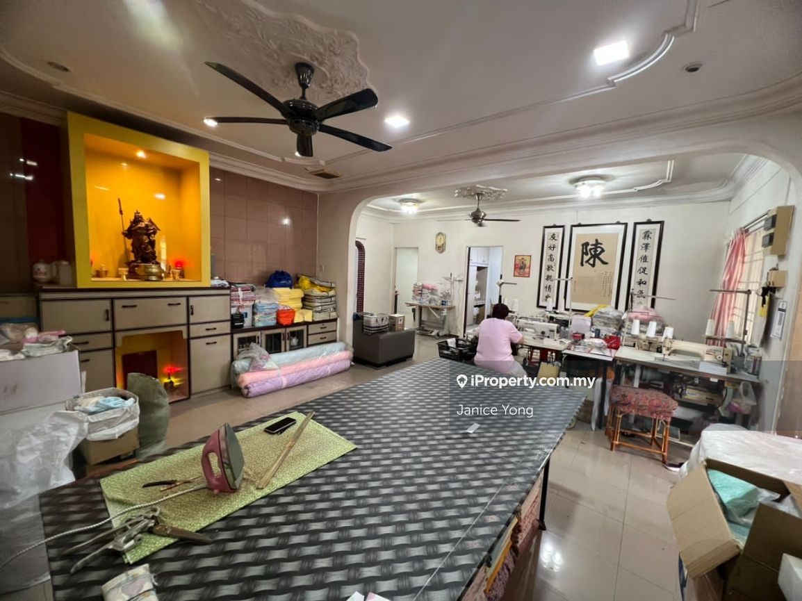 Taman Mewah Kulai Jalan Selendang, Kulai for sale RM410000