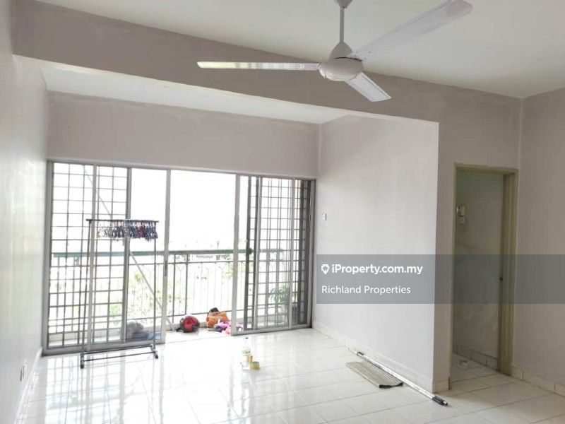 Baiduri Apartment End Lot Apartment 3 Bedrooms For Rent In Shah Alam Selangor Iproperty Com My