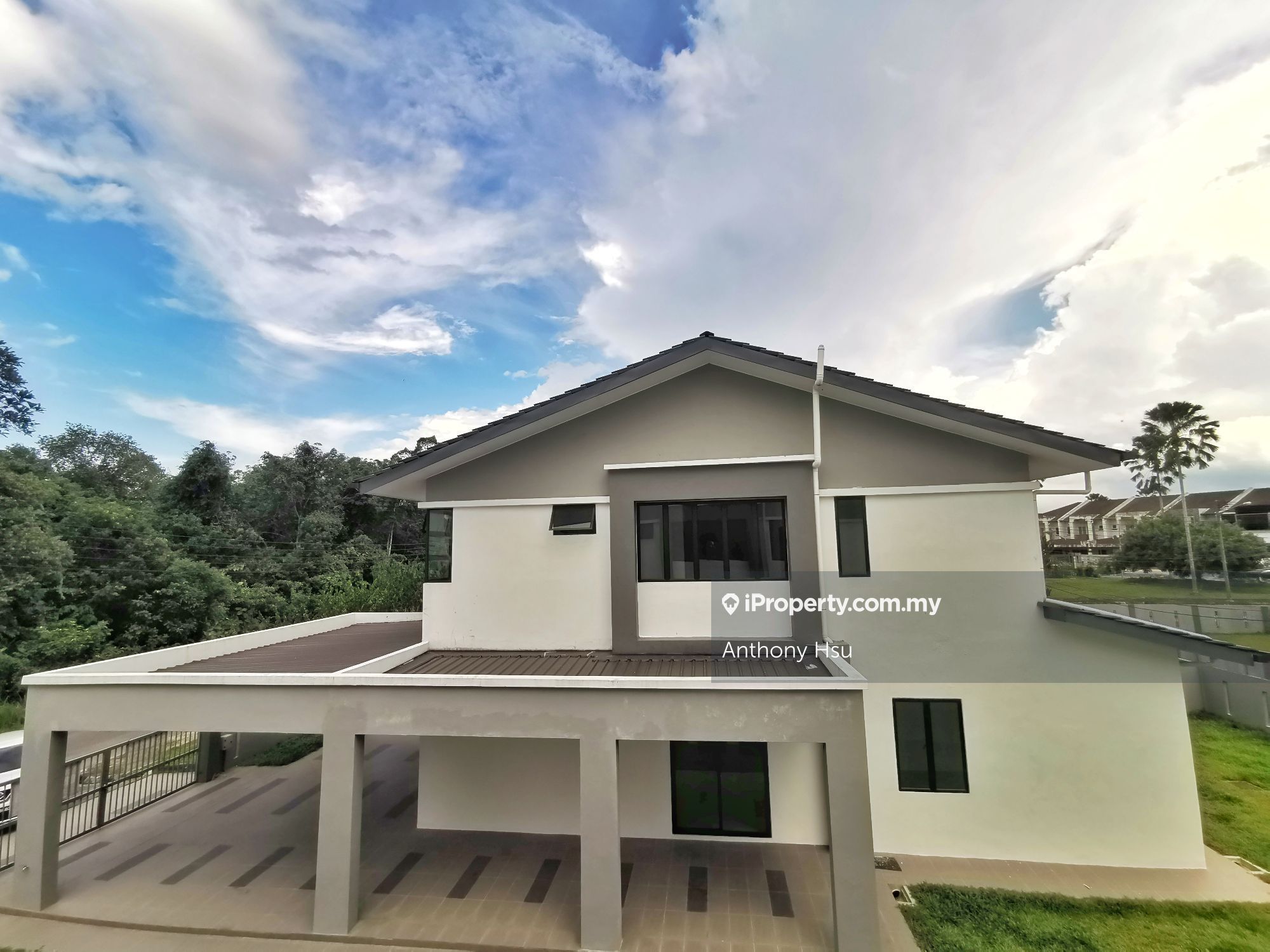 New Never Occupied Large Semi D Cambridge Villa Kuching End Lot Semi Detached House 4 Bedrooms For Sale Iproperty Com My