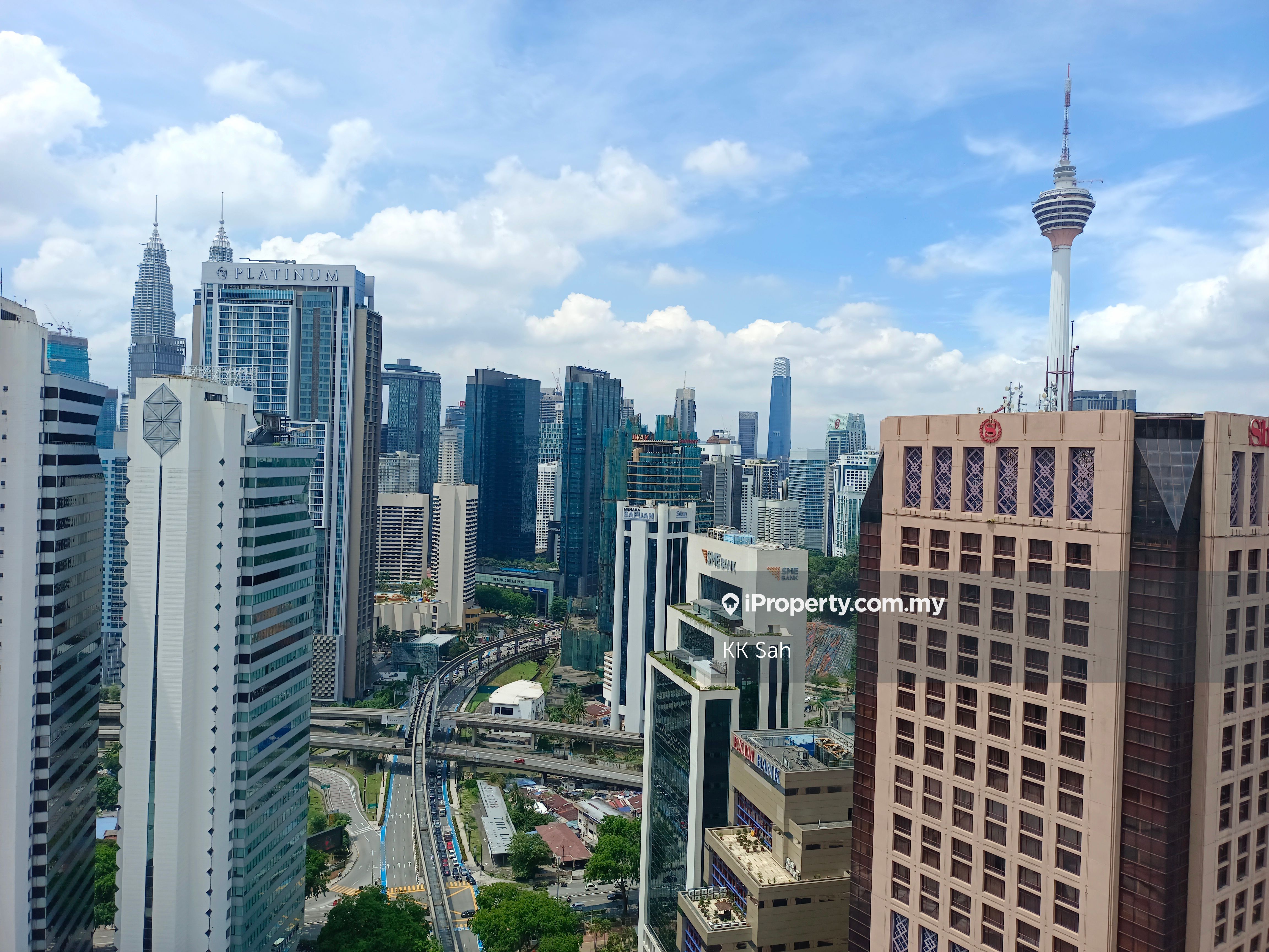 Jalan Sultan Ismail Corner lot 1sty Terrace/Link House 1+1 bedrooms