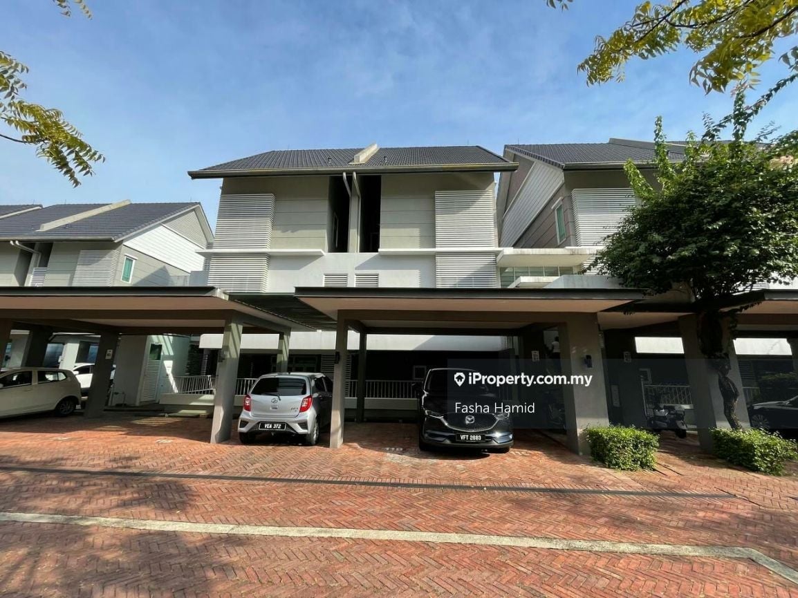 The Glades 2.5storey townhouse, Putra Heights