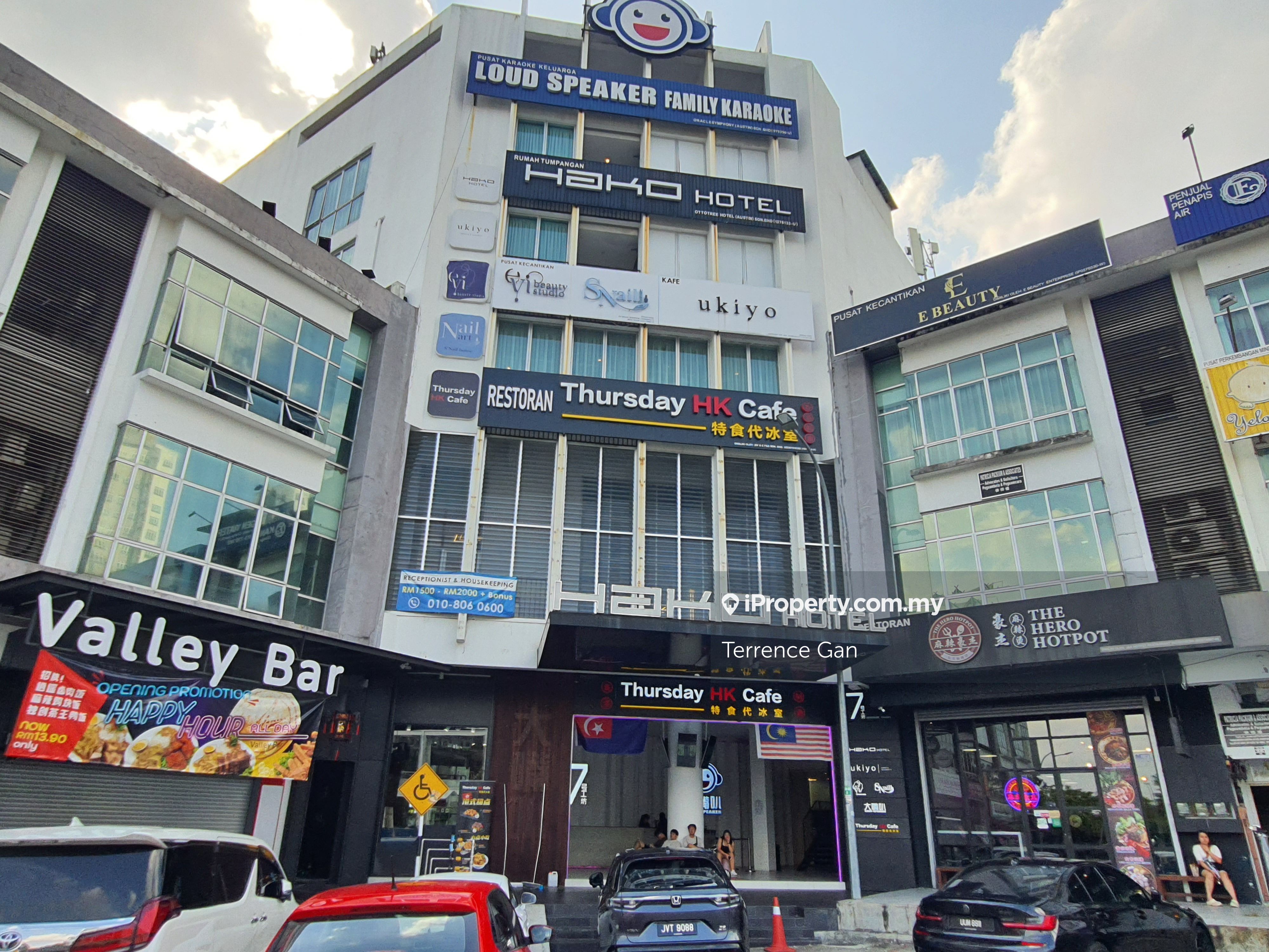 AUSTIN HEIGHTS MOUNT AUSTIN LARGE 5 STOREY COMMERCIAL SHOP TOWER