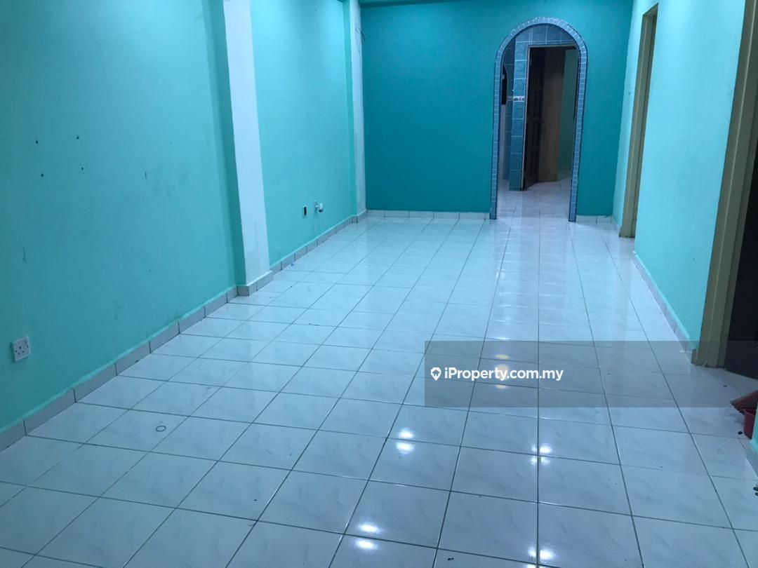 Taman Setia Rawang Flat Intermediate Flat 3 Bedrooms For Sale In Rawang Selangor Iproperty Com My