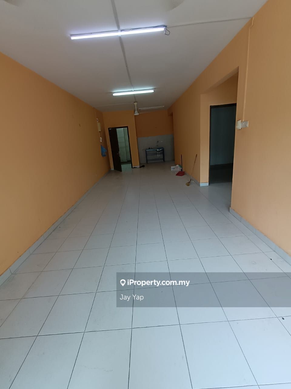 Amara Serviced Residence 3 bedrooms for rent in Batu Caves, Selangor