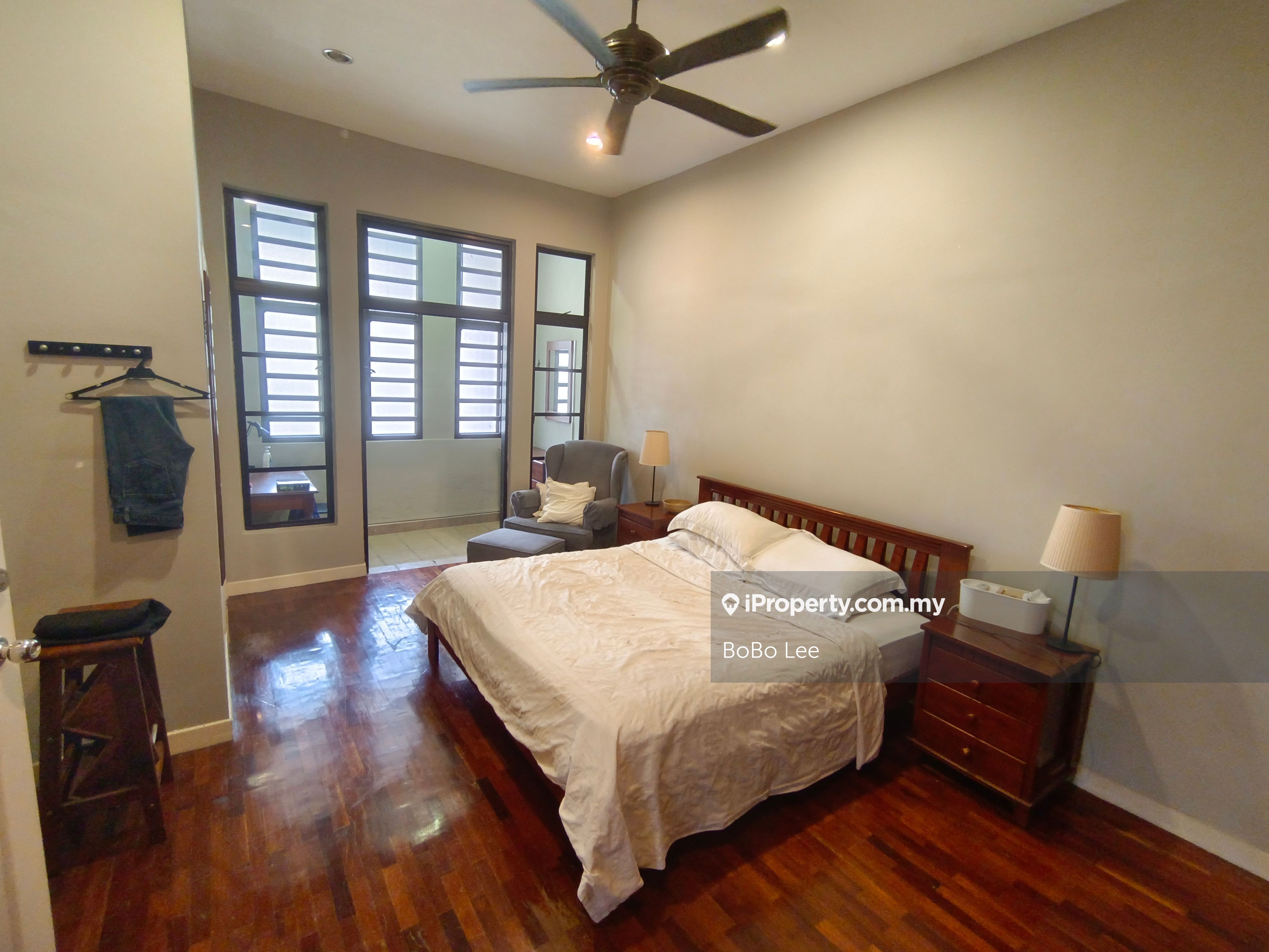 Taman Yarl, OUG Intermediate Semidetached House 4+1 bedrooms for sale