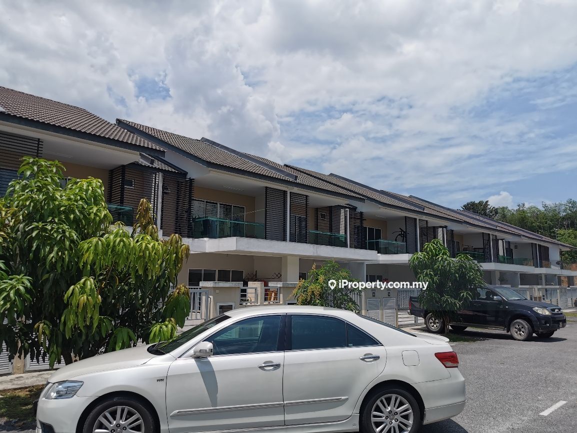 Taman jenderam damai, Dengkil