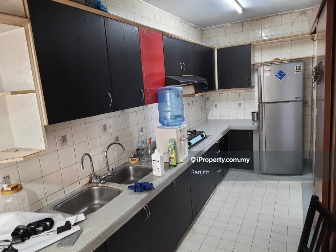 The Pines Corner lot Condominium 3 bedrooms for rent in Brickfields