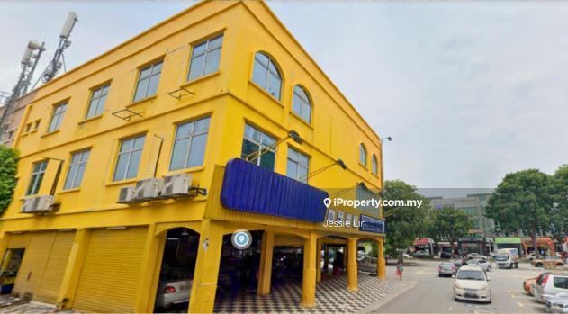 Bandar Puteri Puchong, Puchong Corner lot Shop-Office for sale ...