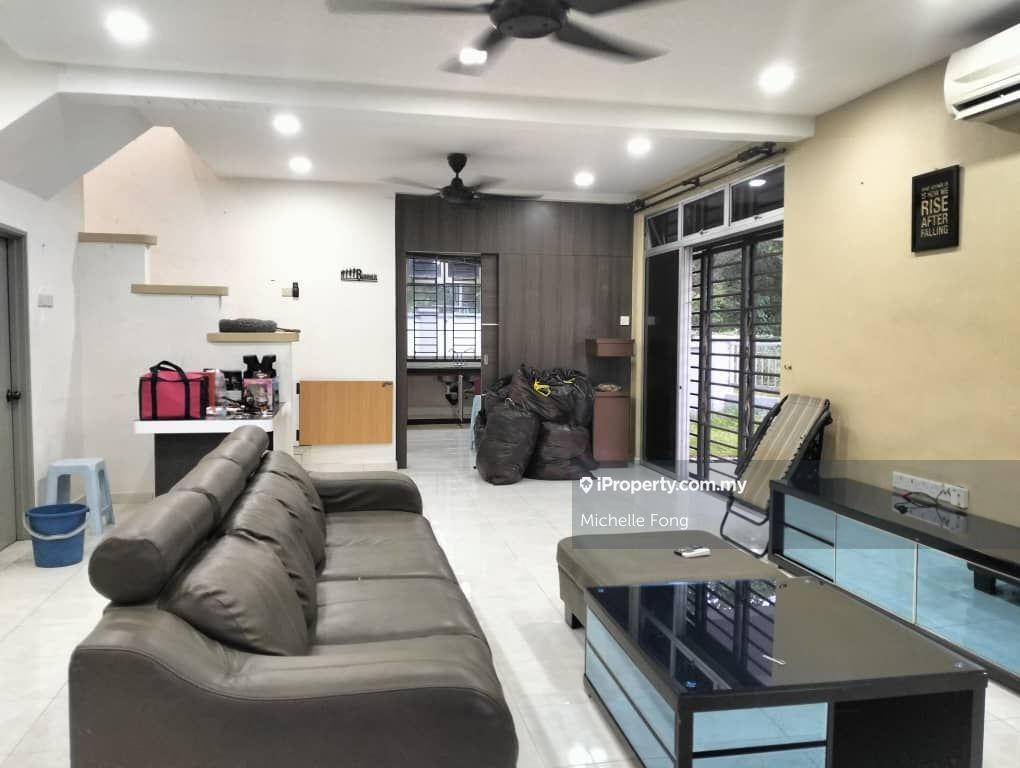 Taman Ehsan Jaya, Johor Bahru End lot 2sty Terrace/Link House 4