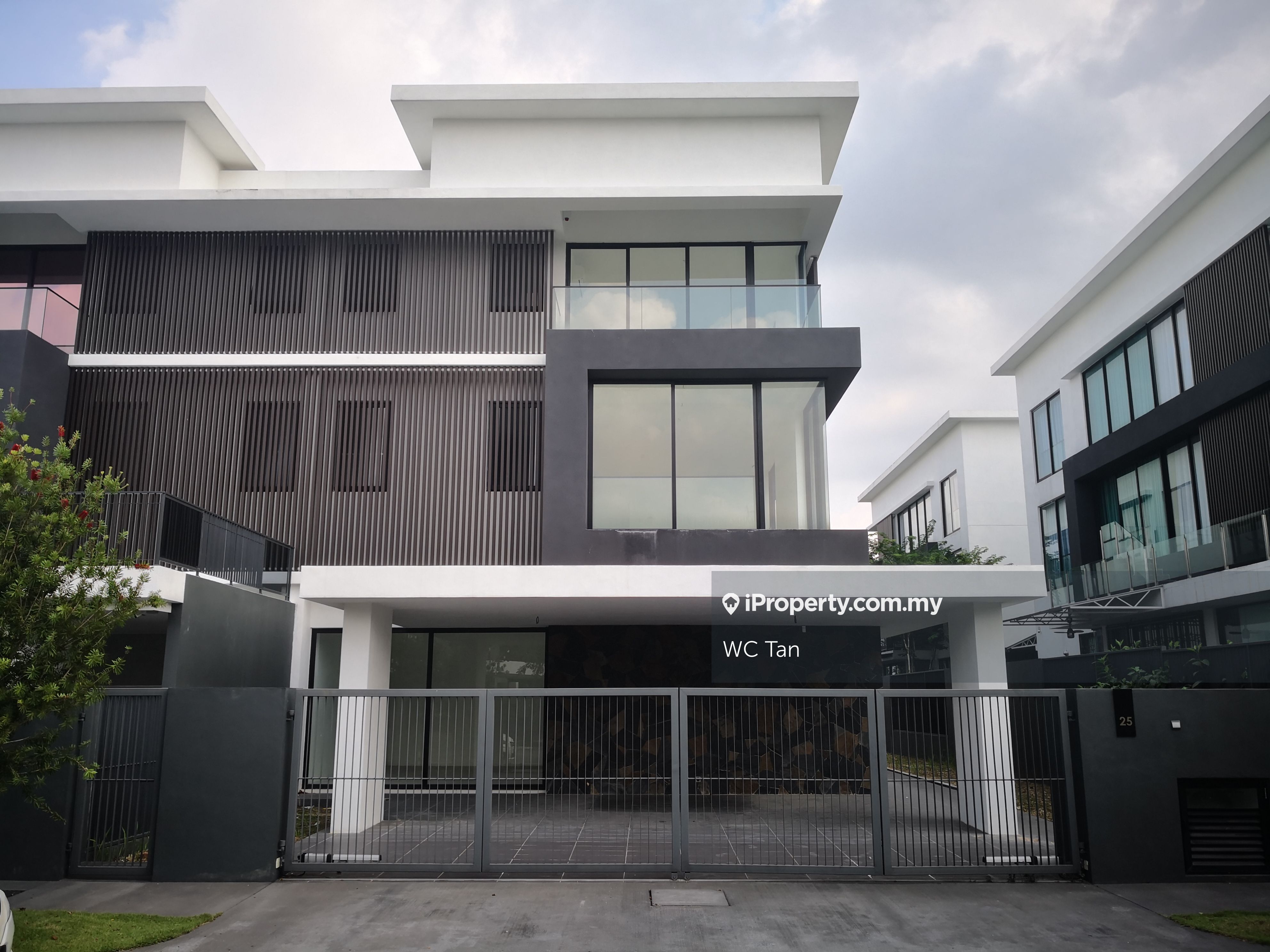 Cheras Vista , Bandar Mahkota Cheras Intermediate Semidetached House 5