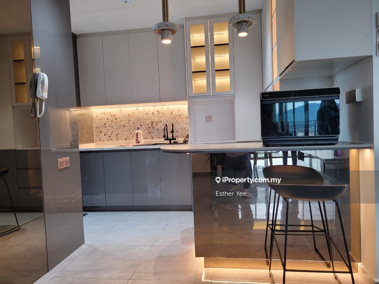 M Suite @ Desa Park North, Bandar Menjalara