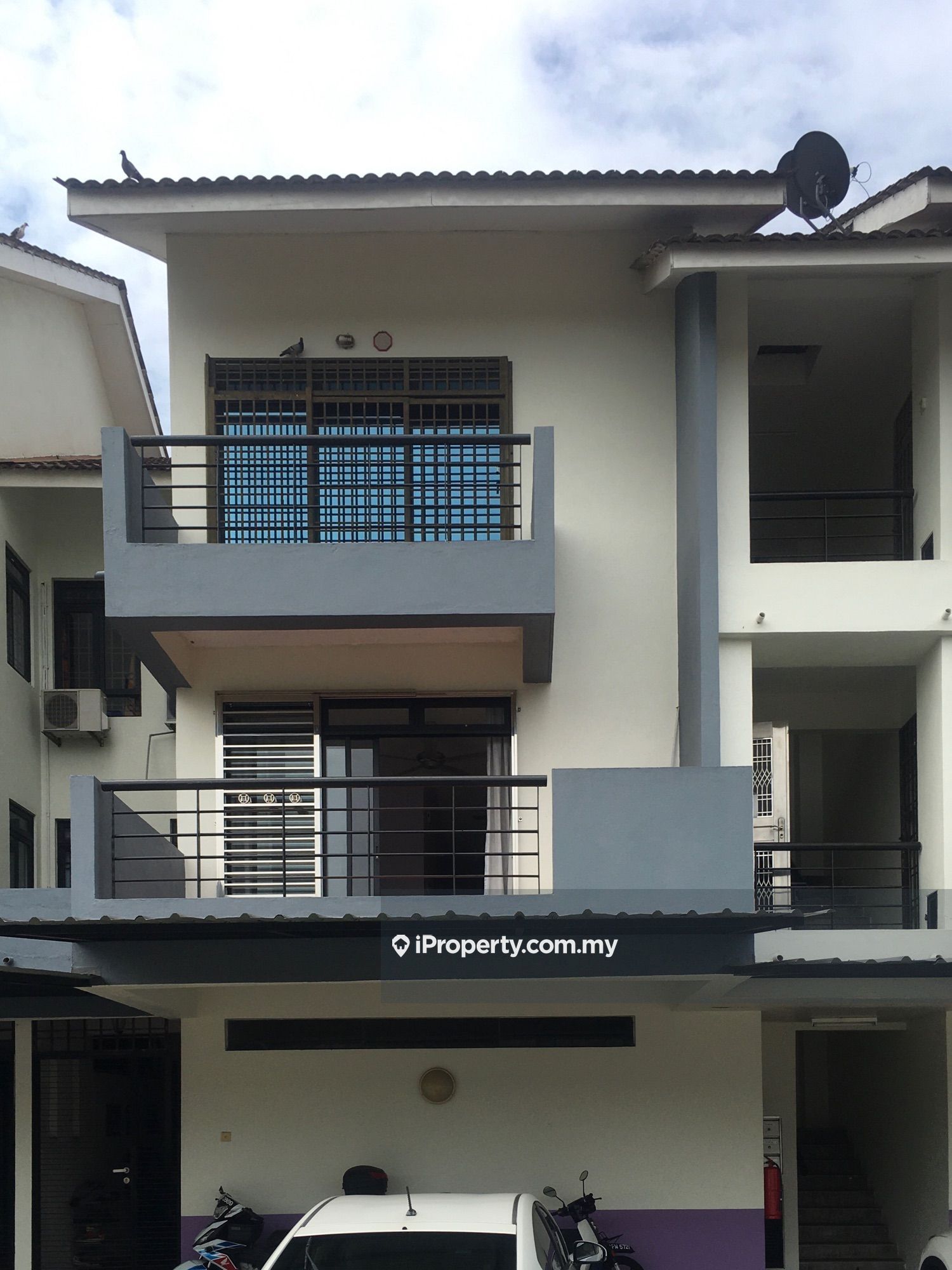 Taman D Utama Johor Bahru Intermediate Townhouse 2 Bedrooms For Rent Iproperty Com My