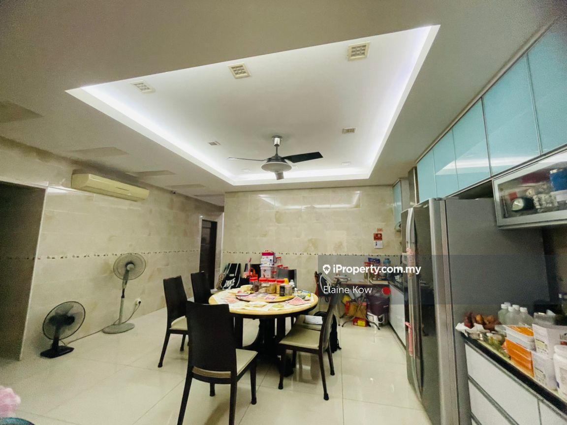 Aman suria, damansara, petaling jaya, Selangor, Petaling Jaya for sale