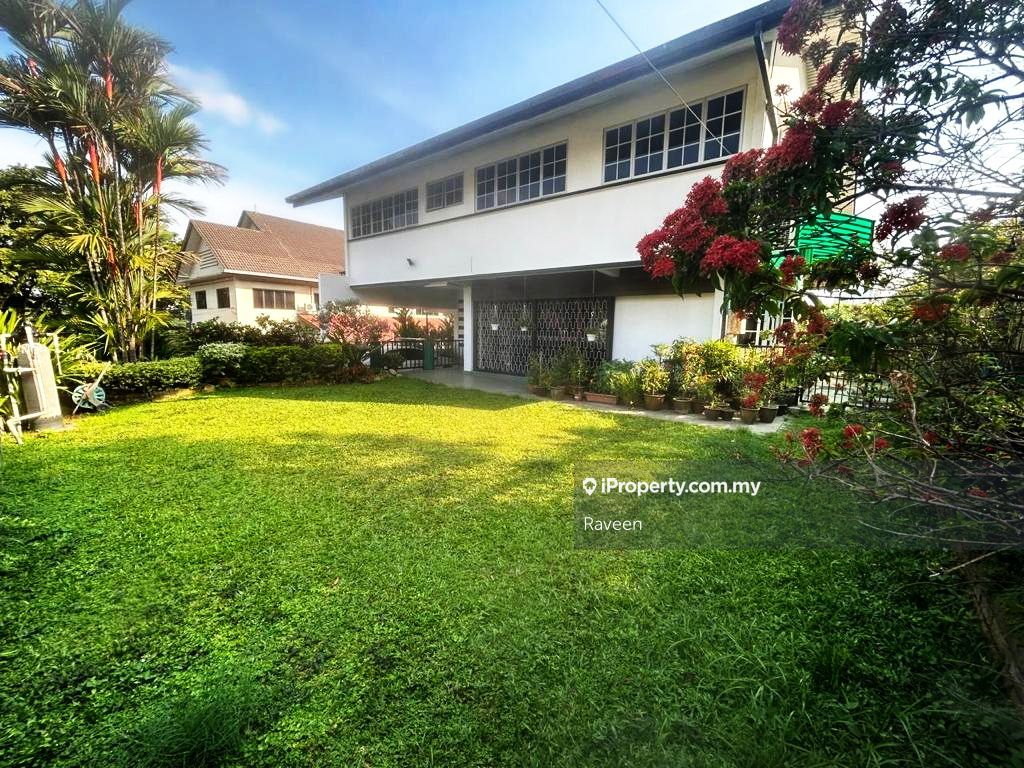 Section 11, Petaling Jaya Bungalow 4 bedrooms for sale