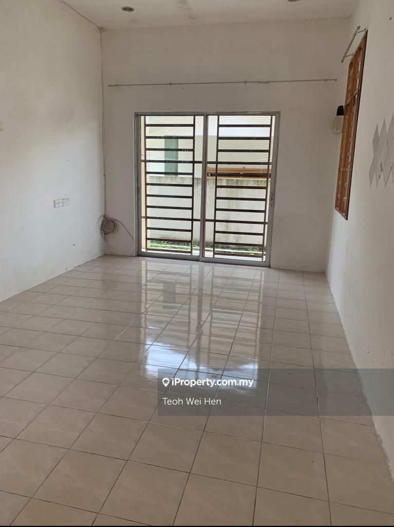 Semi D House kulim unfurnished near hi tech ready to move in cheapunit