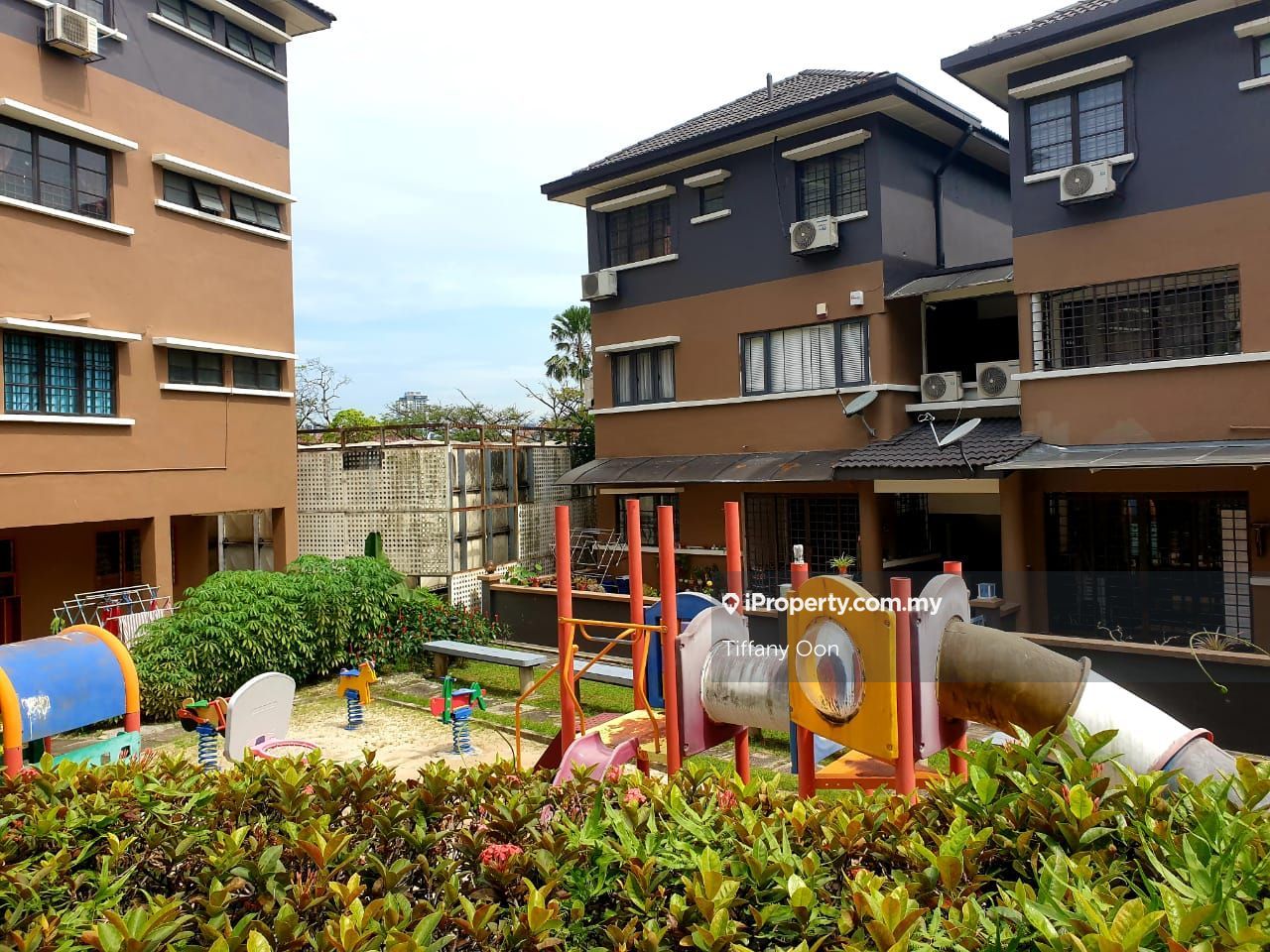 Villa OUG Intermediate Condominium 3 bedrooms for sale in Jalan Klang