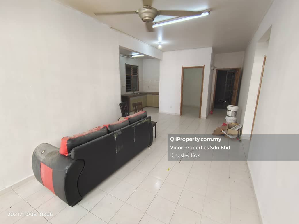 Villa Krystal Apartment, Bandar Selesa Jaya, Skudai
