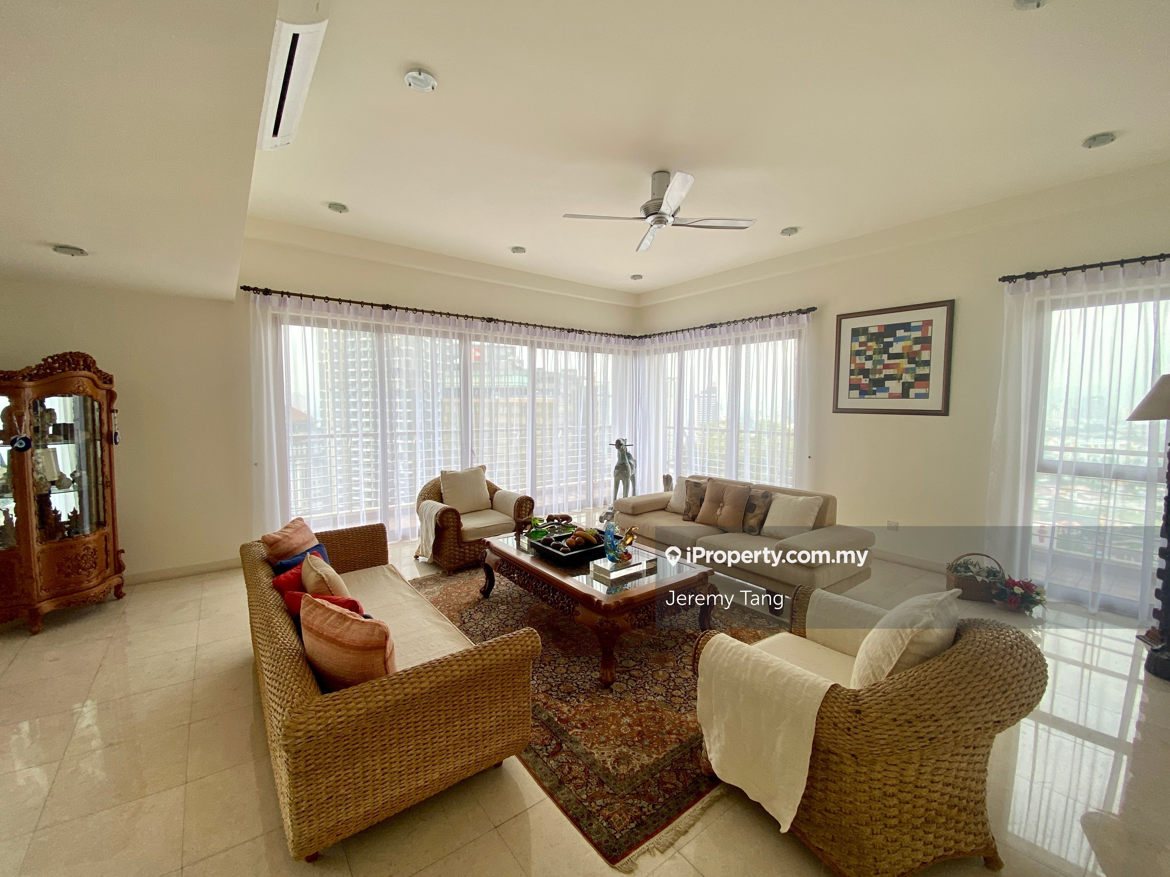 Hampshire Park Condominium Penthouse Condominium 4+3 bedrooms for rent
