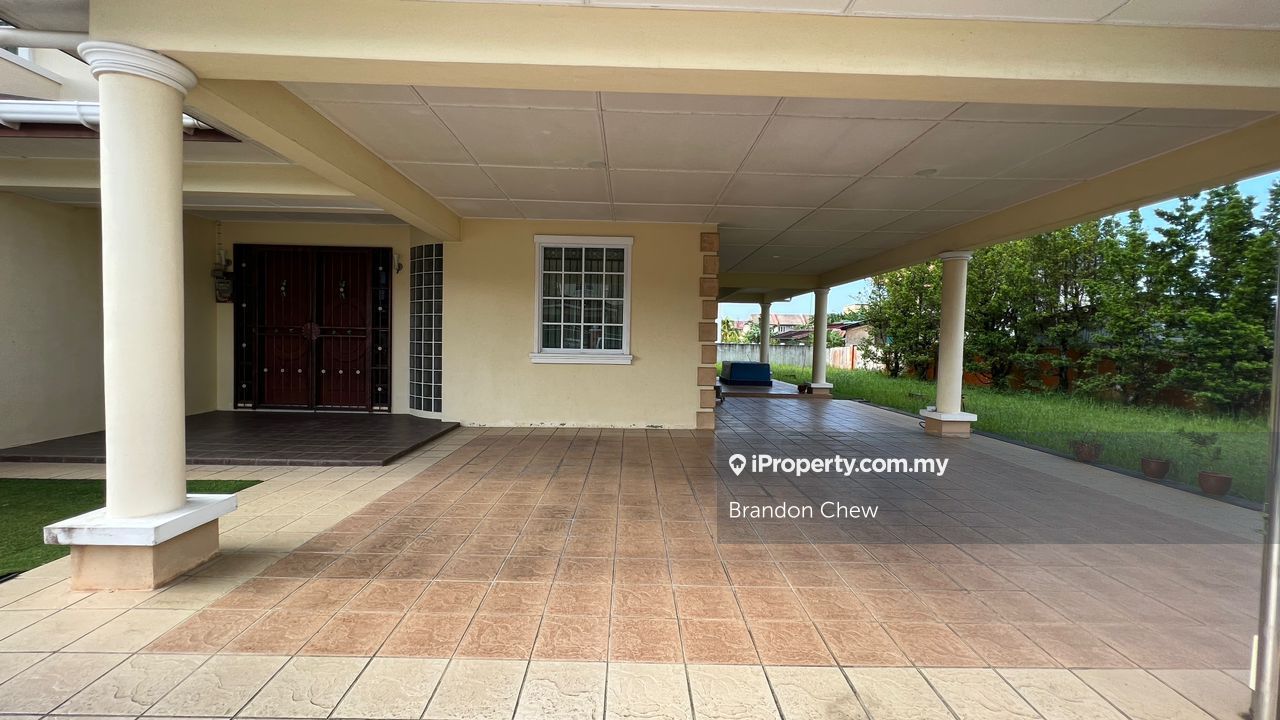 Kuching Semidetached House 4 bedrooms for sale