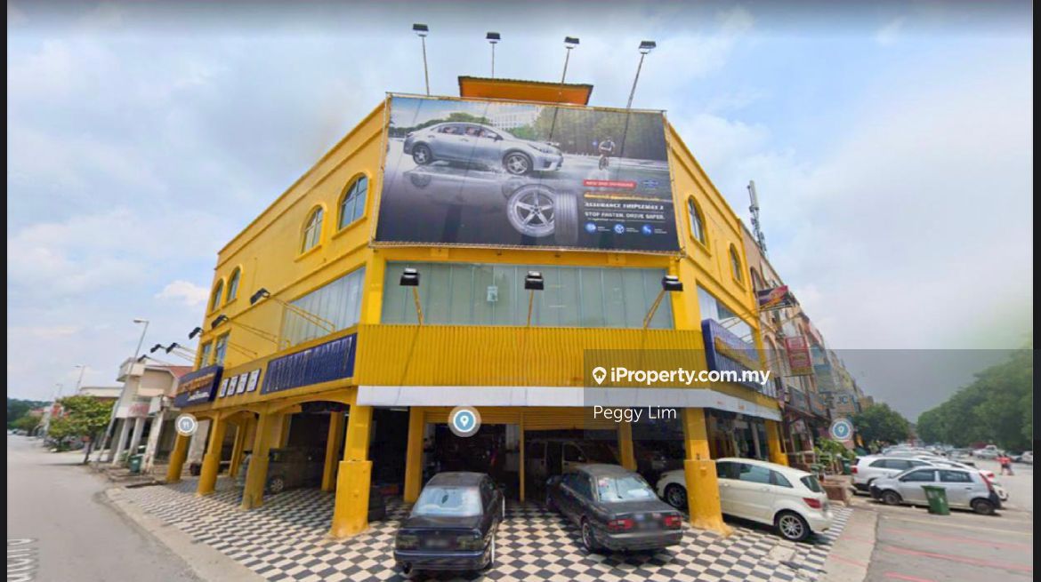 Bandar Puteri, Puchong Corner lot ShopOffice for sale