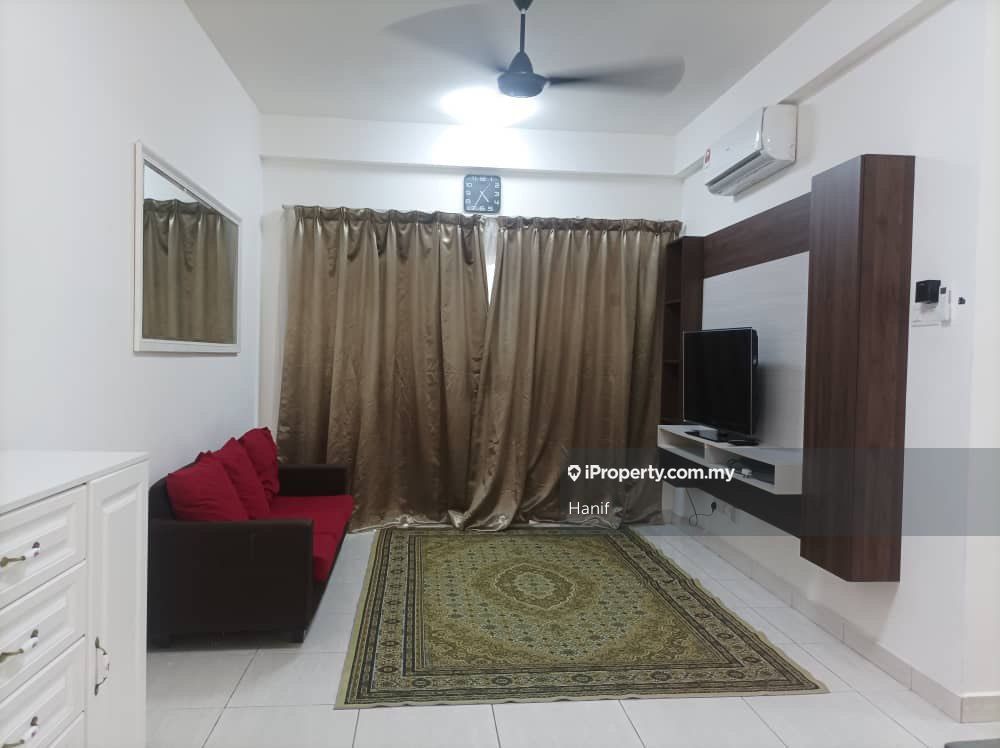 Bandar Saujana Putra Corner lot 1sty Terrace/Link House 4 bedrooms for