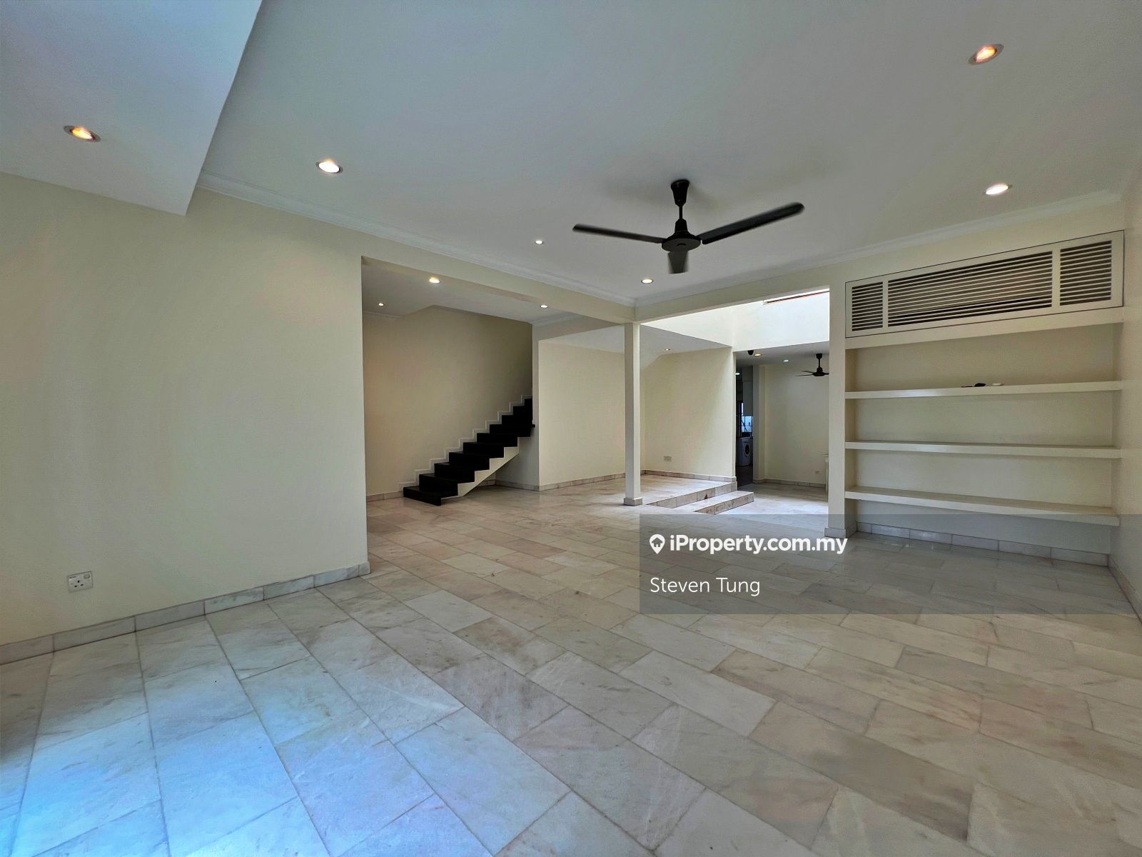 Ukay Heights, Ampang Intermediate 2sty Terrace/Link House 5 bedrooms