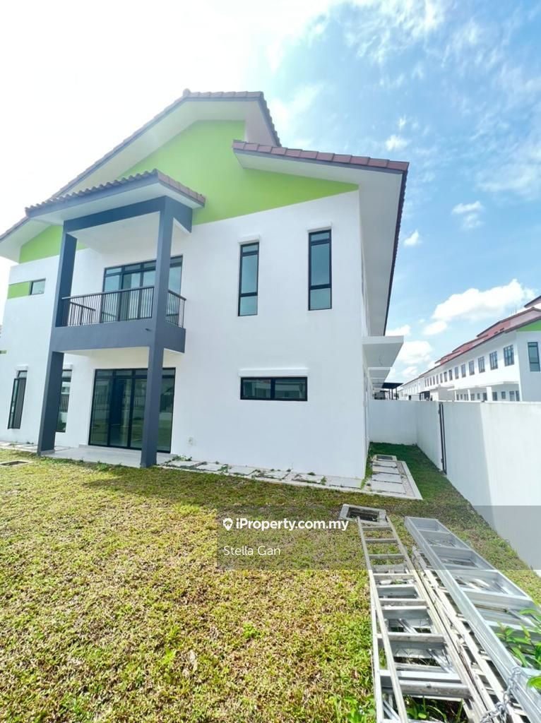 Bandar Dato Onn, Johor Bahru Corner lot 2sty Terrace/Link House 4