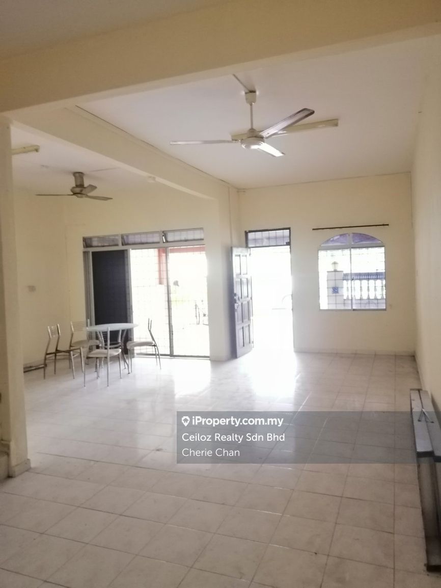 Taman Sri Kluang Taman Emas Taman Kluang Jaya Kluang 2 Sty Terrace Link House 4 Bedrooms For Sale Iproperty Com My