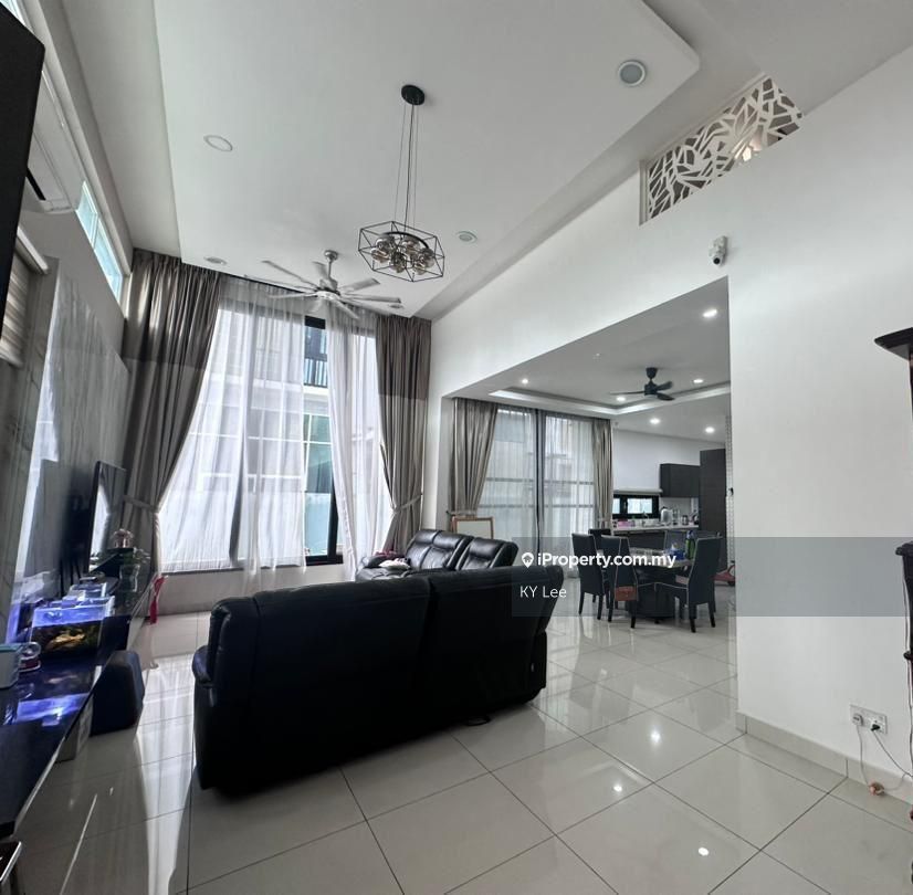 Double Storey SemiD Aster Seri Austin, Johor Bahru for sale