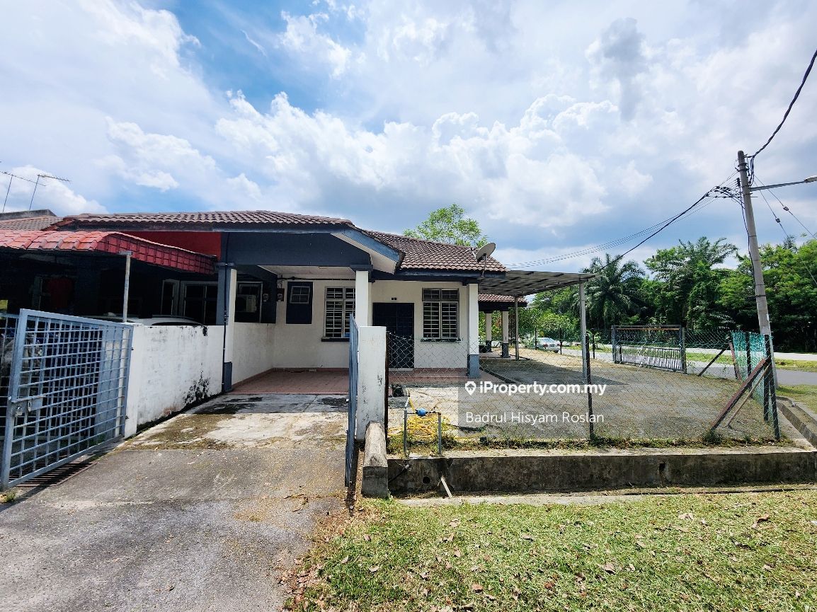 Taman Semenyih Indah, Semenyih Corner lot 1sty Terrace/Link House 3