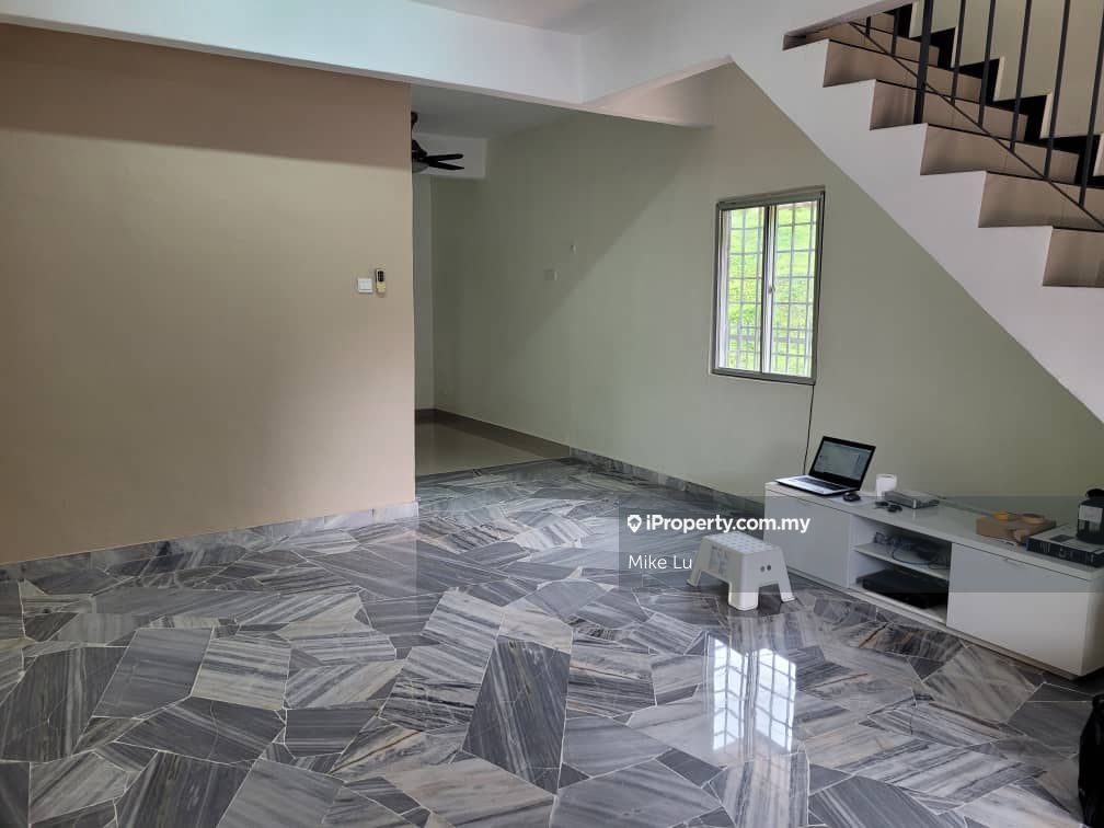 Taman Cheras Awana, Cheras Corner lot 2sty Terrace/Link House 3