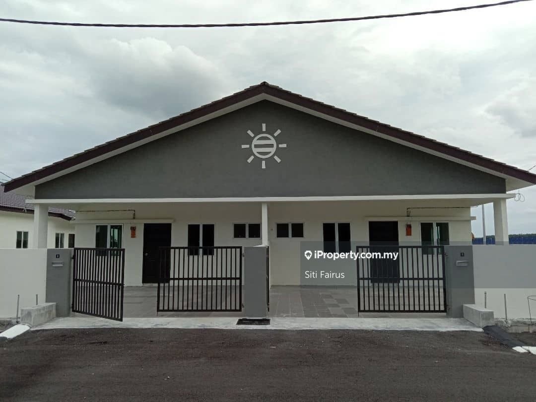 Lagenda Teluk Intan Teluk Intan Semi Detached House 3 Bedrooms For