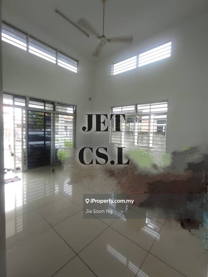 Jenjarom Semi-detached House 4+1 bedrooms for sale | iProperty.com.my