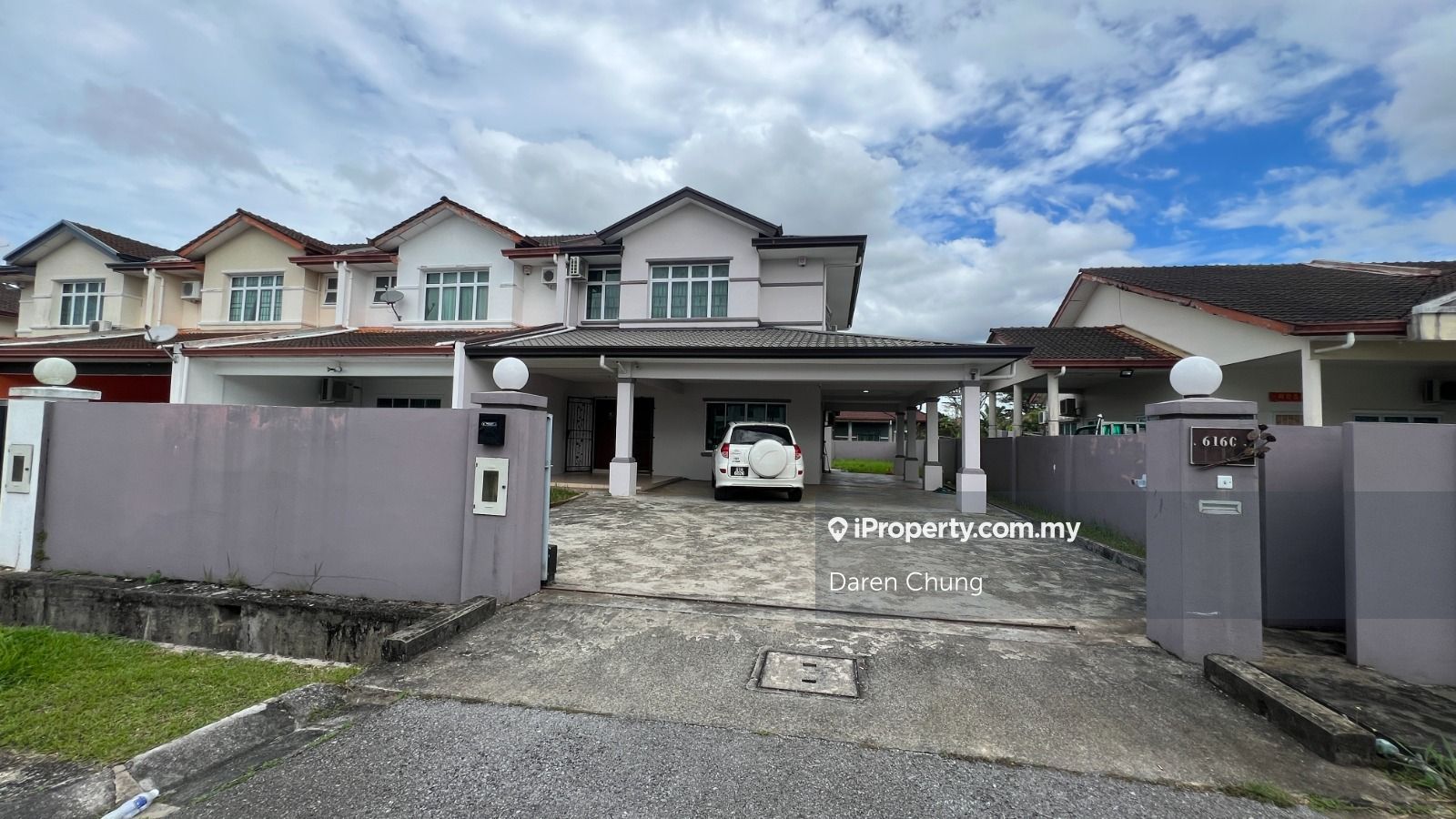 Stutong Baru Double Storey House For Rent, Kuching for rent RM3500